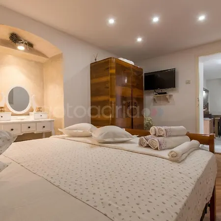 Old Town Jadre * Makarska