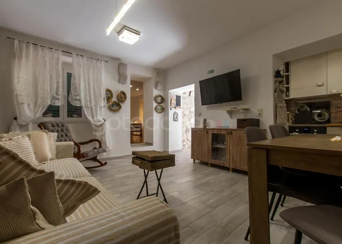 Old Town Jadre * Макарська